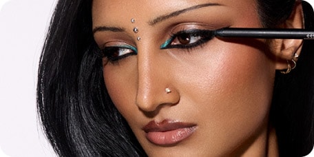 Kajal Excess longwear smoky eye liner