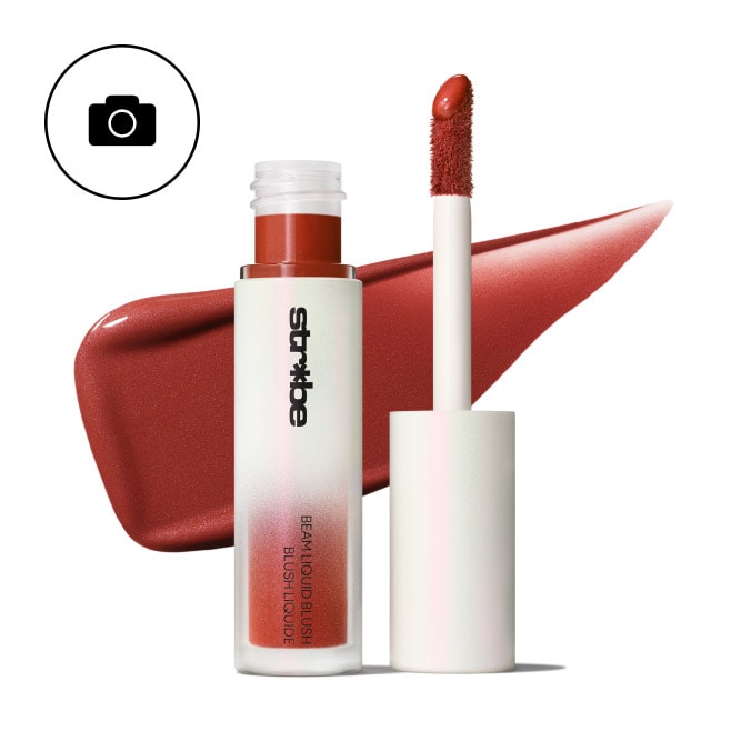 Strobe Liquid Blush in Unsweetened